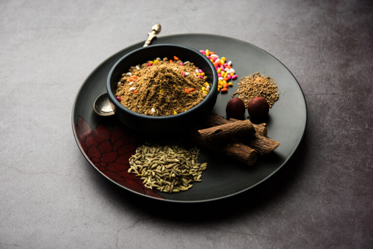 perbedaan garam masala dan bubuk kari